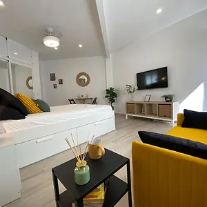  Apartamento Estudio Con Piscina Y Parking, Playa A 4 Min A Pie, Tren A 2 Min